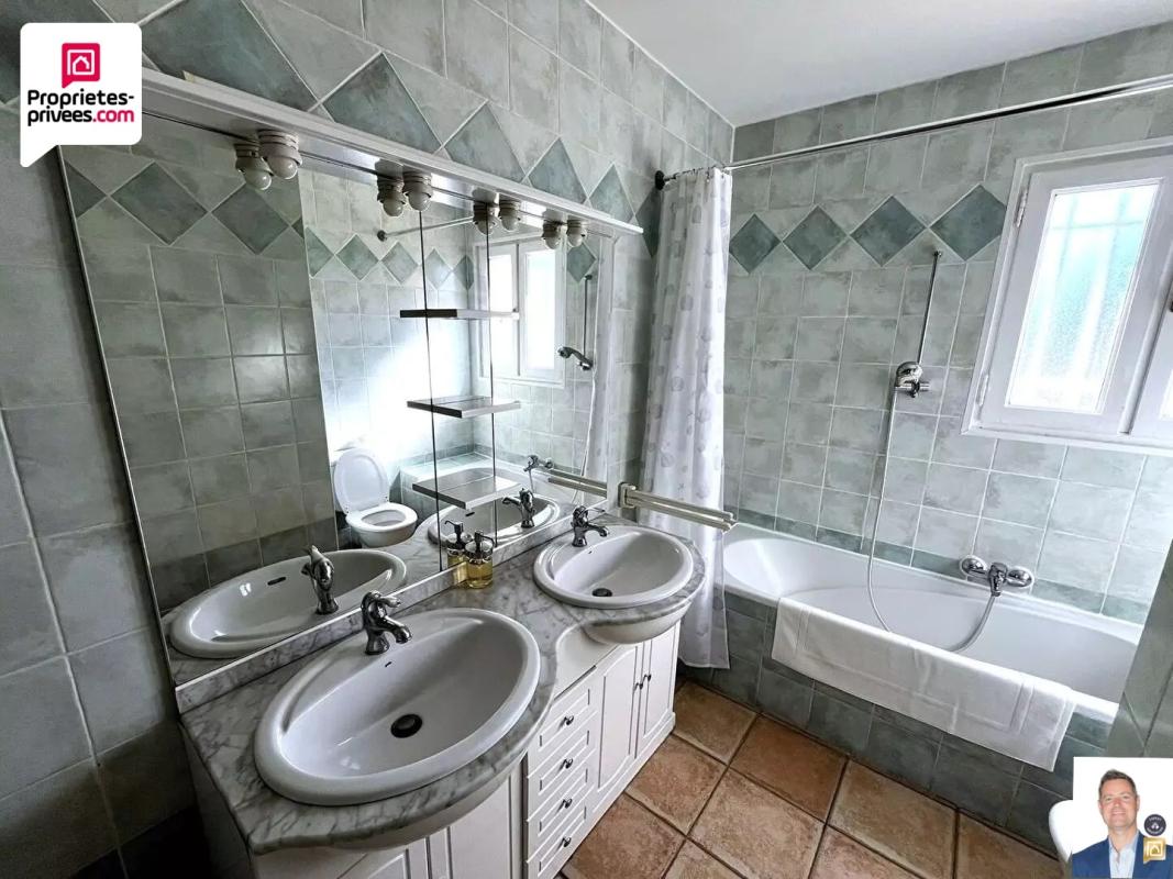 SAINT-CEZAIRE-SUR-SIAGNE Maison 4 pièces120 m2 avec 2 Garages et grand terrain de 2650 m2 13