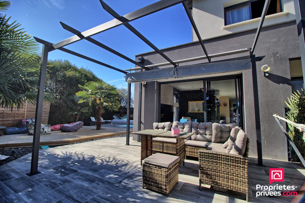 SAINT-BARTHELEMY-D'ANJOU Maison Saint Barthelemy D Anjou 8 pièce(s) 220 m2 7