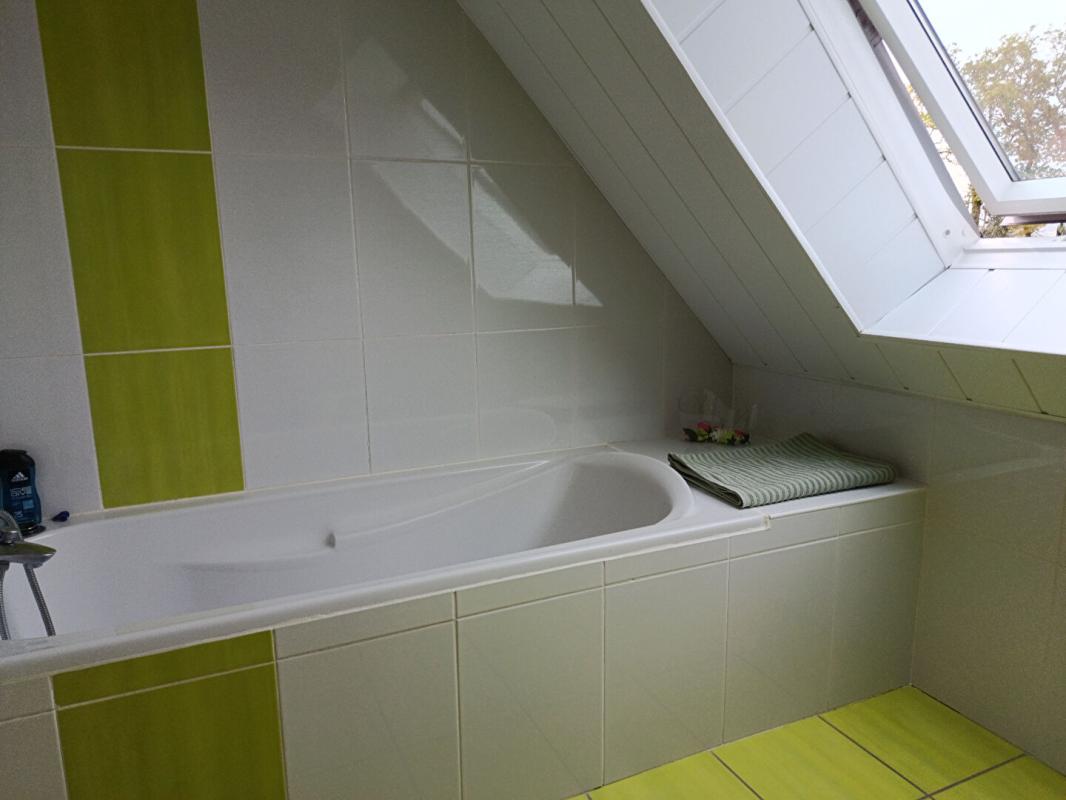 GOURIN Maison 123 M2  3 chambres 16