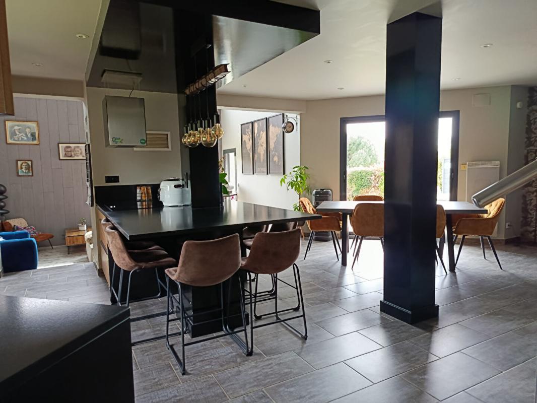 GOURIN Maison 123 M2  3 chambres 5