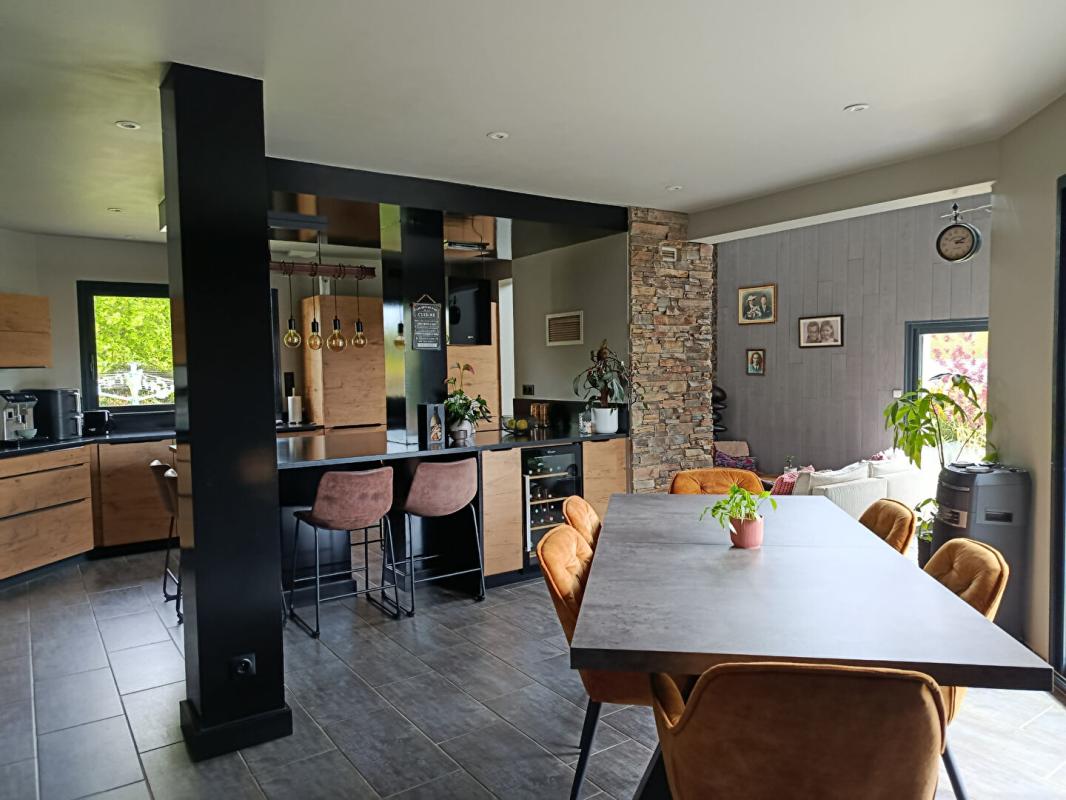 GOURIN Maison 123 M2  3 chambres 6