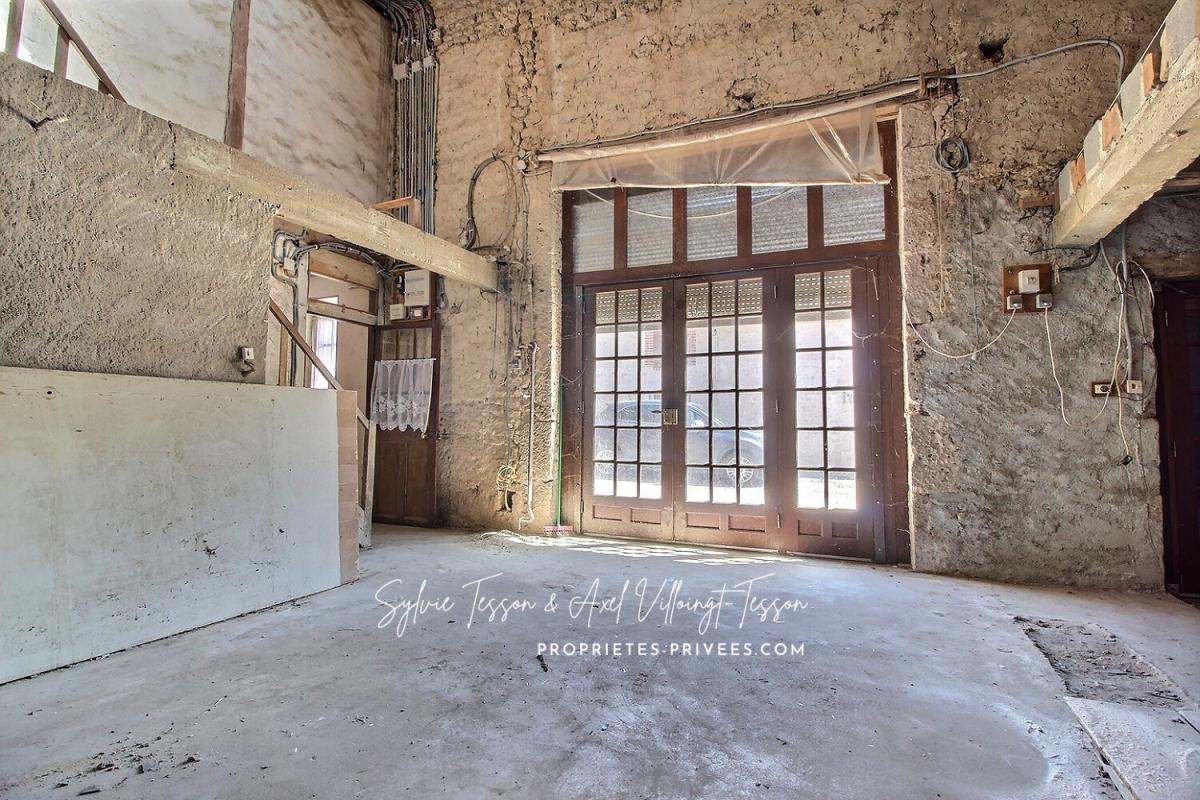 LOIGNY-LA-BATAILLE Maison à Rénover  Loigny-la-Bataille 3