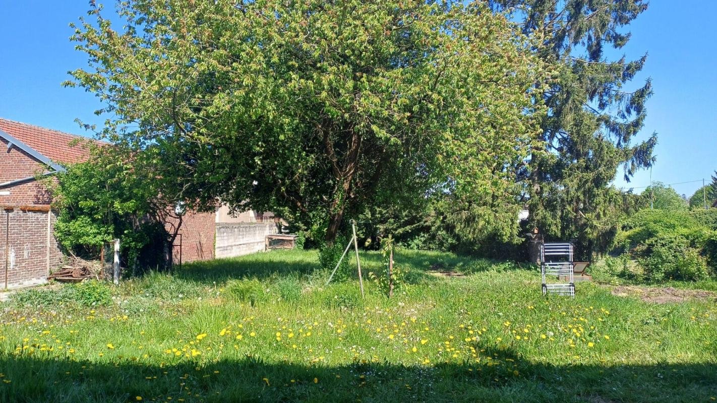 NOYON IMMEUBLE 2 LOTS 1