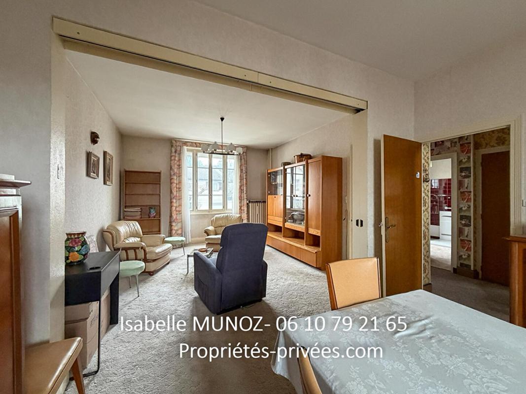 BEAUMONT Maison Beaumont 4 pièce(s) 94 m2 avec dépendances et jardin 2