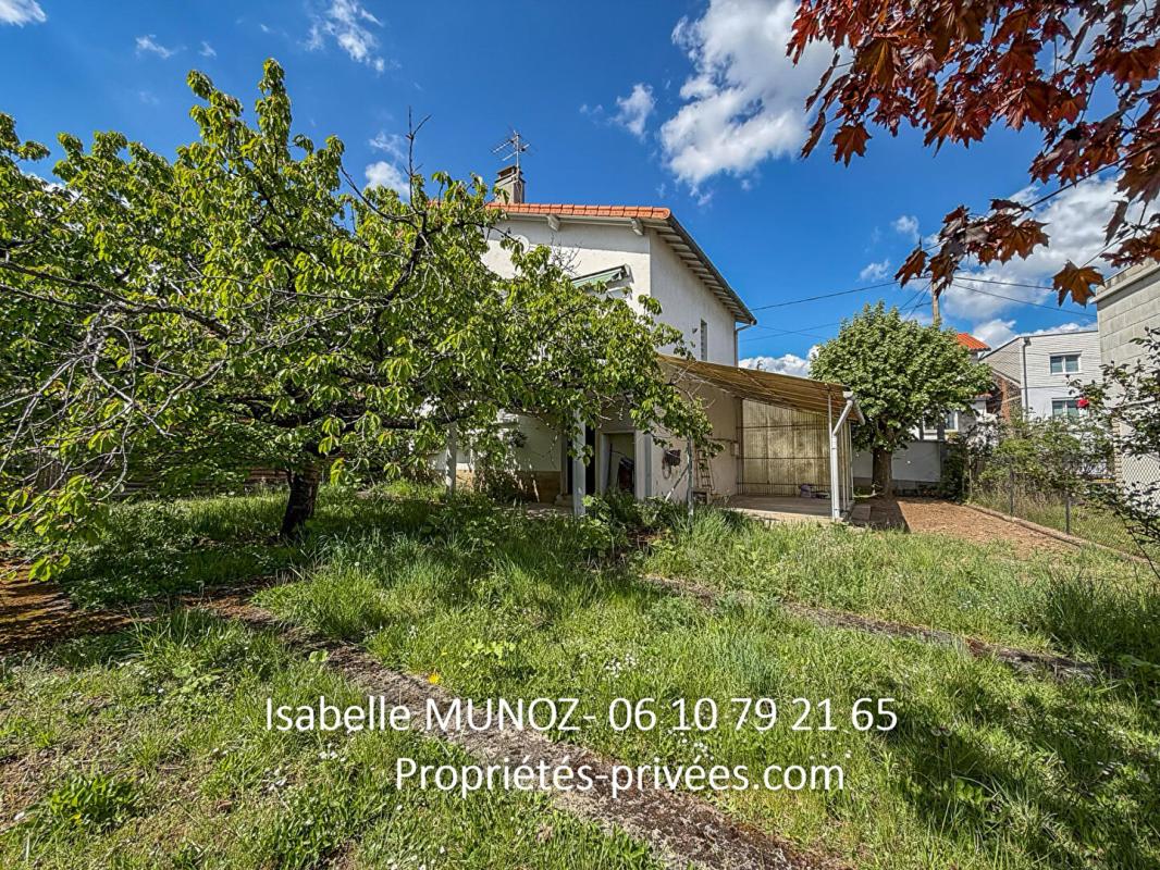 BEAUMONT Maison Beaumont 4 pièce(s) 94 m2 avec dépendances et jardin 9