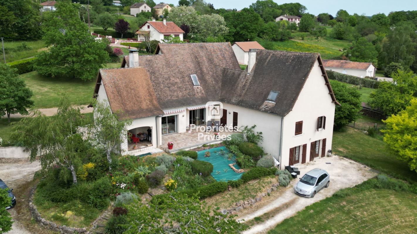 SAINT-MARTIAL-DE-VALETTE Demeure de Caractère (246 m²) - Vue Panoramique - Parc de 1,2 Hectare 1
