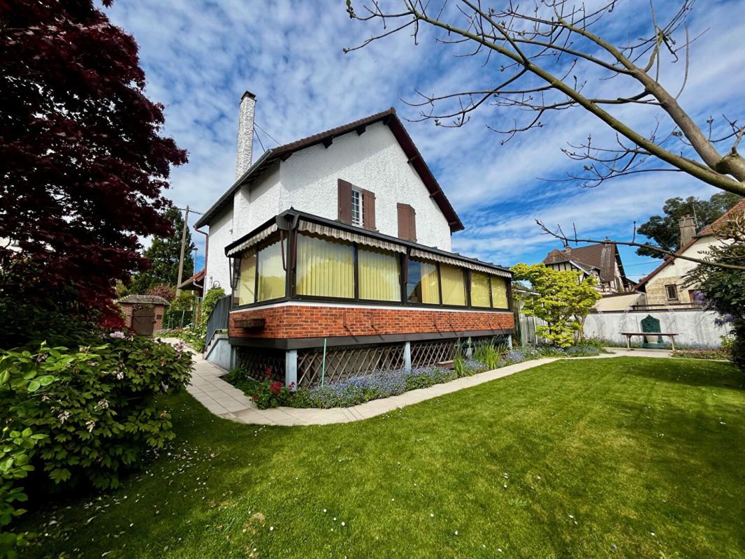 NOTRE-DAME-DE-GRAVENCHON Maison Port Jerome Sur Seine 9 pièce(s) 151 m2 10