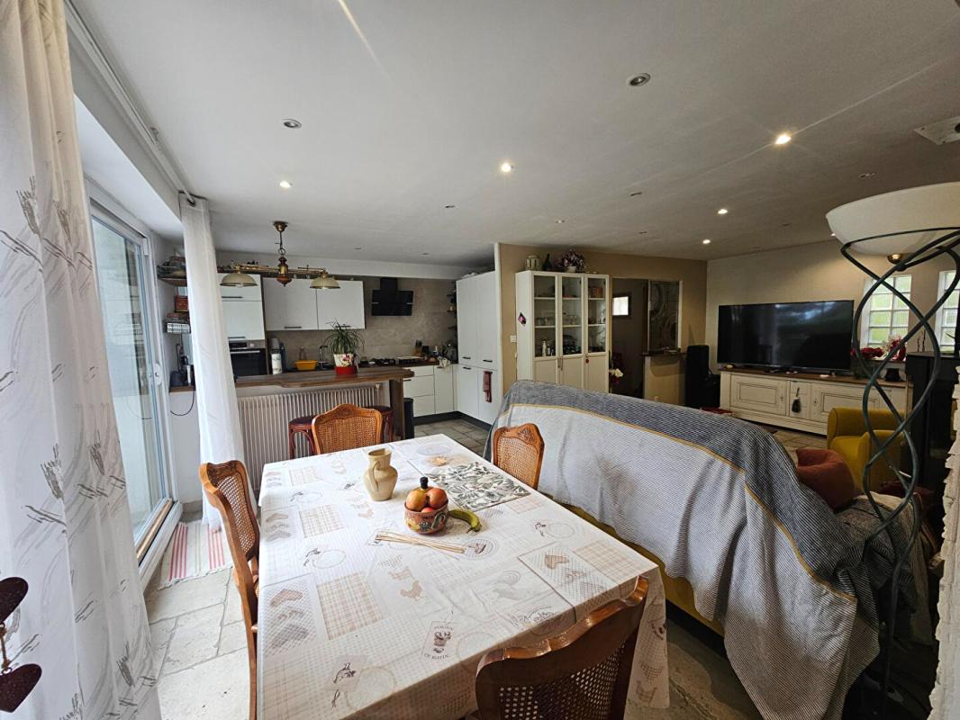 MARTIGUES Appartement Duplex 6 pièce(s) de 110 m2(156m2) avec jardin et terrasses sans Vis à Vis vu sur l'Etang 7