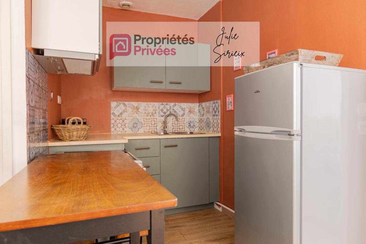 AIX-EN-PROVENCE Appartement Aix En Provence 2 pièce(s) 33 m2 6