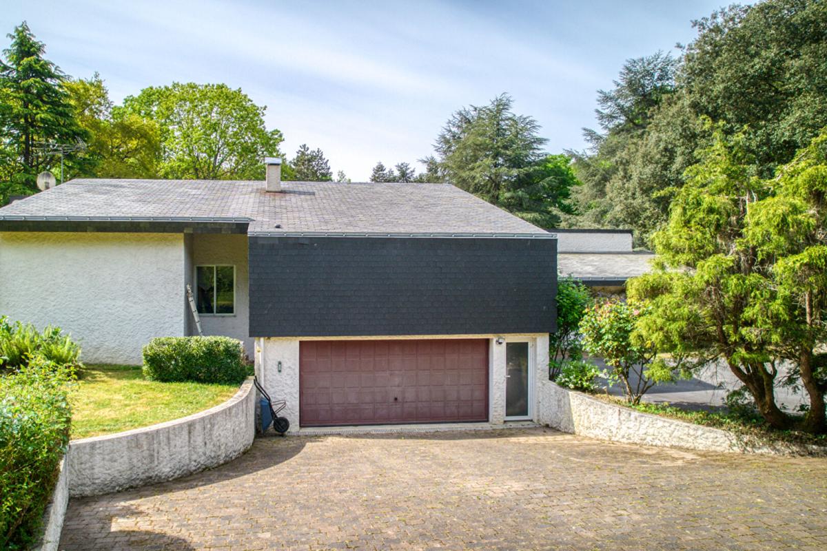 SAUTRON Maison Sautron 8 pièce(s) 260 m2  au coeur d'un parc arboré 15