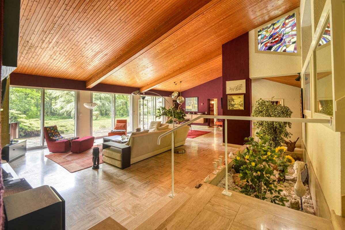 SAUTRON Maison Sautron 8 pièce(s) 260 m2  au coeur d'un parc arboré 8