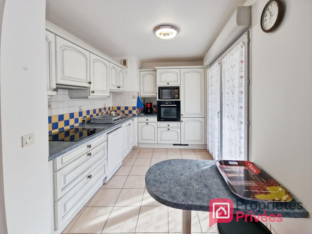 VILLEURBANNE Villeurbanne Grand Clément (69100), 3 pièces de 61m², Construction récente. Poss.Gge en sus, Excellent état! 1