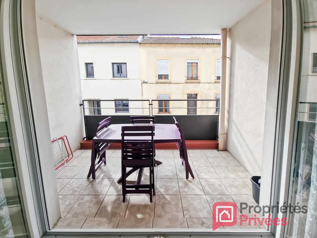 VILLEURBANNE Villeurbanne Grand Clément (69100), 3 pièces de 61m², Construction récente. Poss.Gge en sus, Excellent état! 6