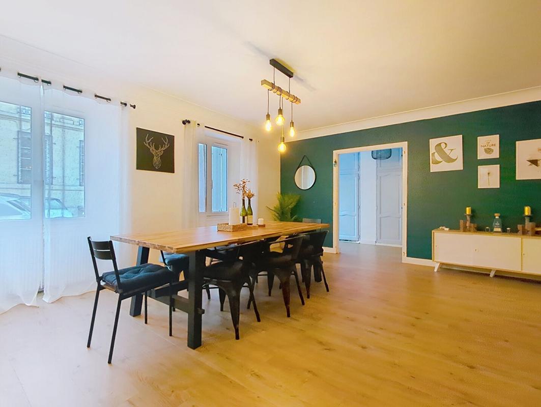 LORMONT Maison Lormont 5 pièce(s) 144.90 m2 1