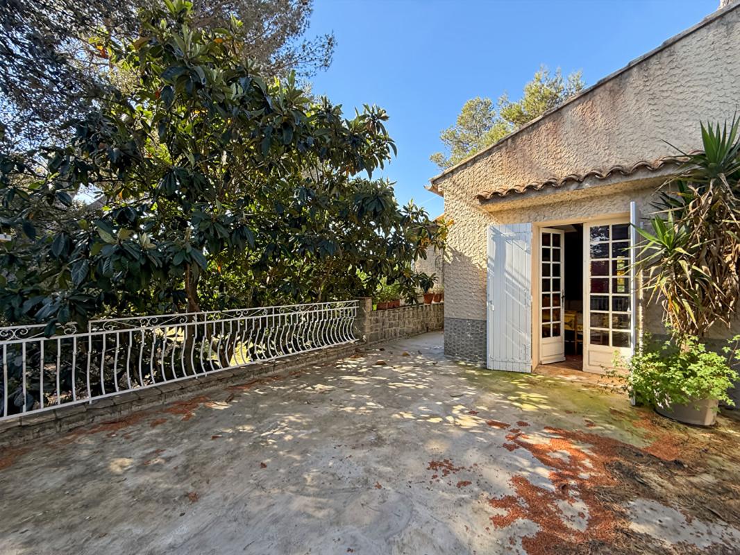 CARPENTRAS À vendre propriété à Carpentras avec piscine et gîtes 4