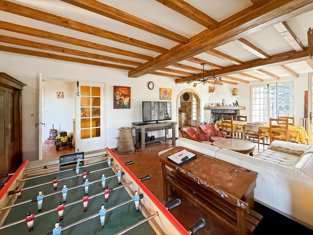 CARPENTRAS À vendre propriété à Carpentras avec piscine et gîtes 6