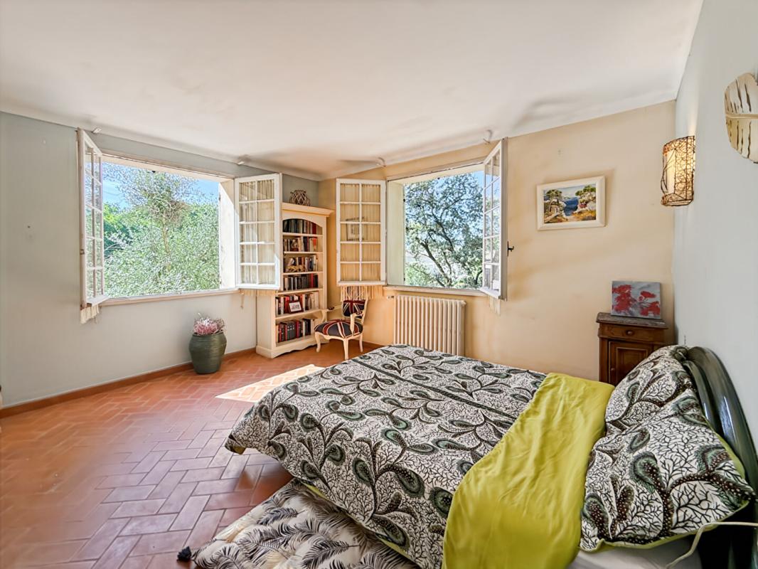 CARPENTRAS À vendre propriété à Carpentras avec piscine et gîtes 8