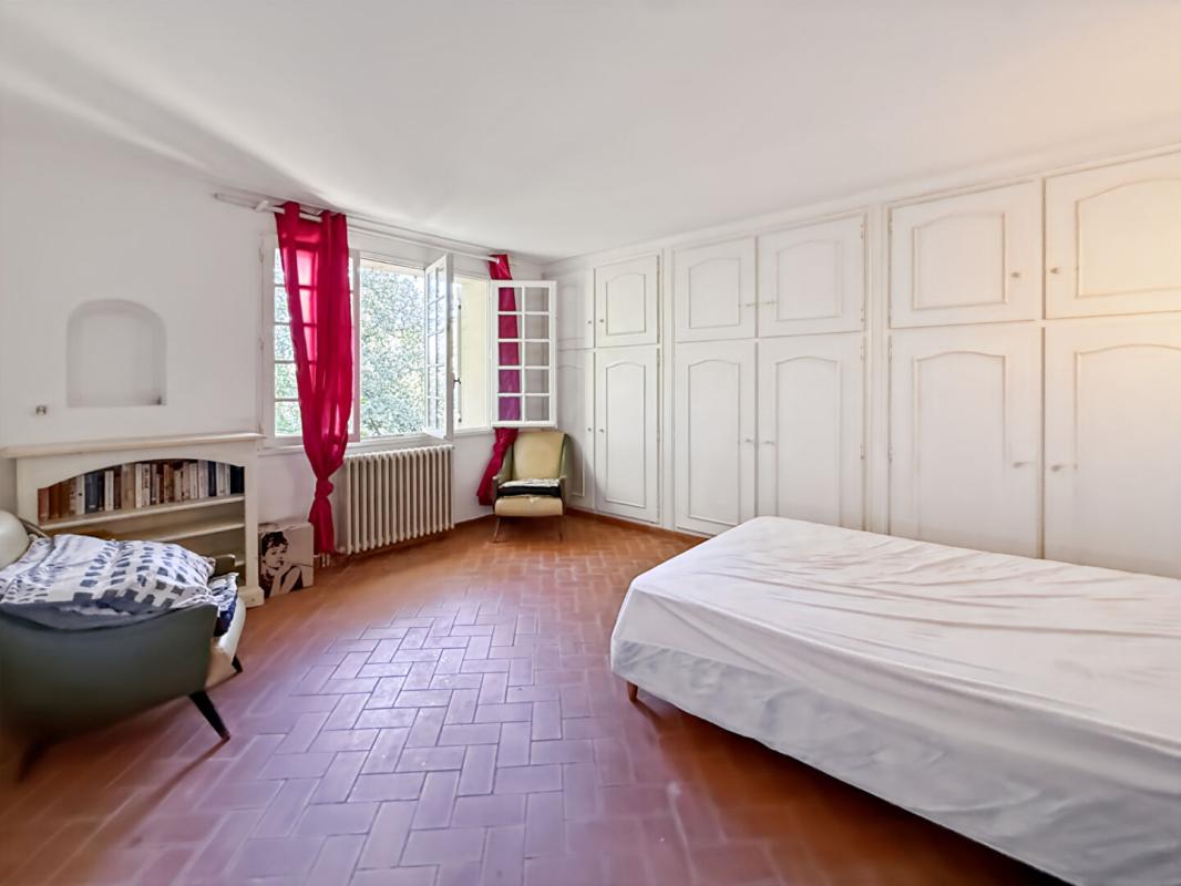 CARPENTRAS À vendre propriété à Carpentras avec piscine et gîtes 9