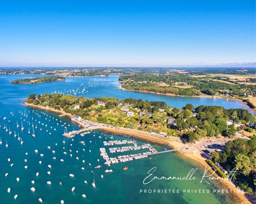 ARRADON Arradon, à pied du bourg · Terrain d'exception de 1120 m² · Rare opportunité · Division possible 9