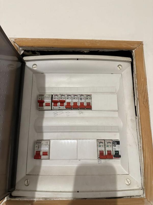 LILLE IMMEUBLE DE RAPPORT de 99 m2 et 45m2 de local commercial - Wazemmes 12