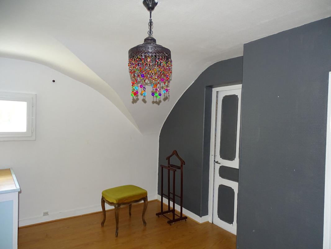 THENON Maison Thenon 4 pièce(s) 131 m2 18