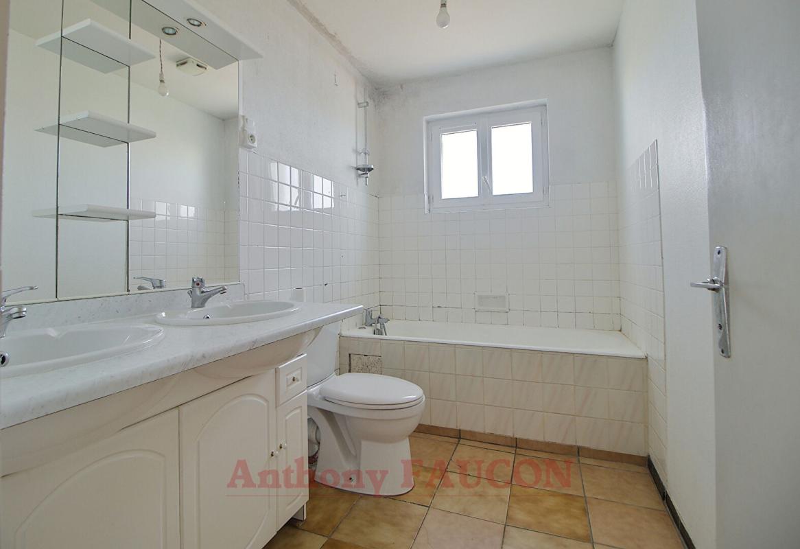 SAINT-MICHEL-EN-L'HERM Maison Saint Michel En L Herm 3 pièce(s) 100 m2 10