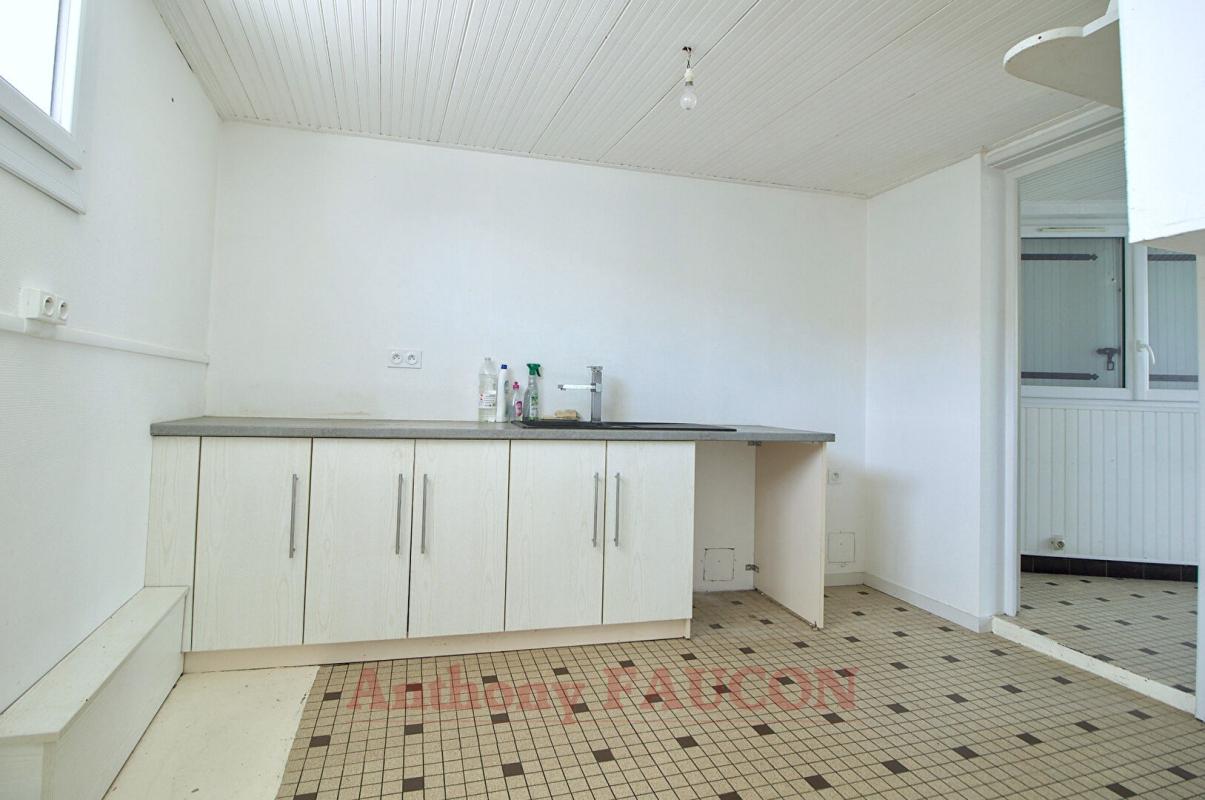 SAINT-MICHEL-EN-L'HERM Maison Saint Michel En L Herm 3 pièce(s) 100 m2 4