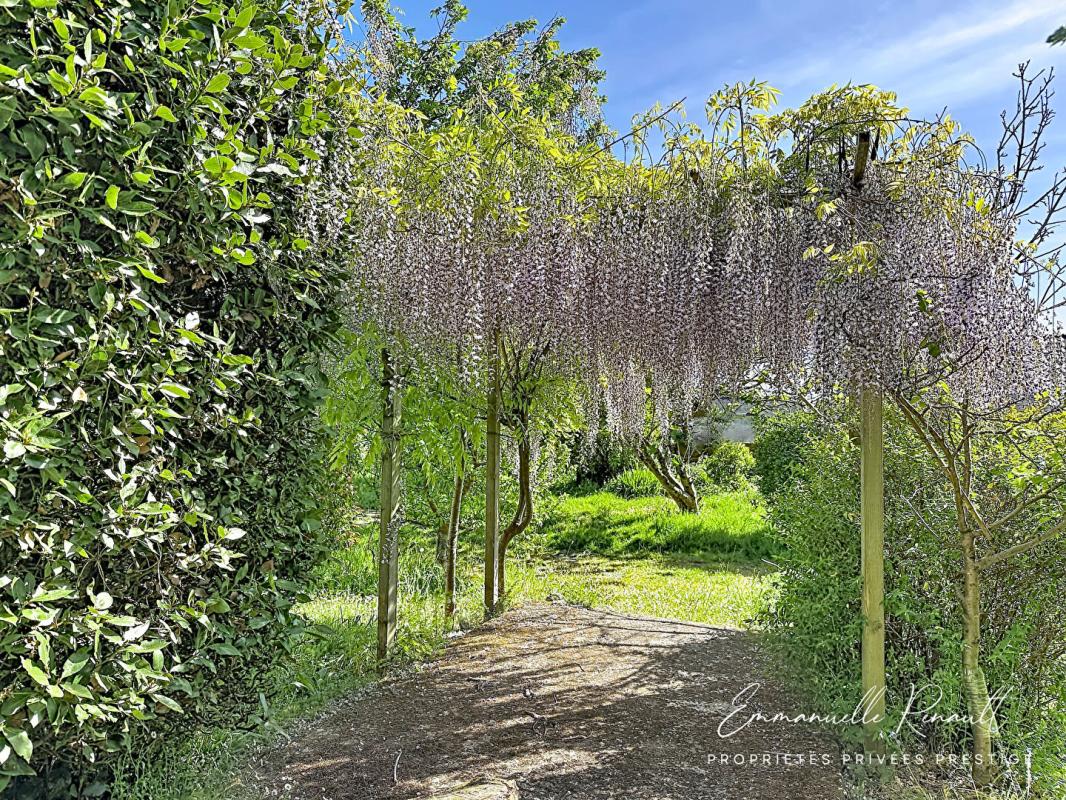 ARRADON Propriété de caractère avec dépendance · 200 m² · Terrain 1 120 m² · Arradon, Bourg à pied 10