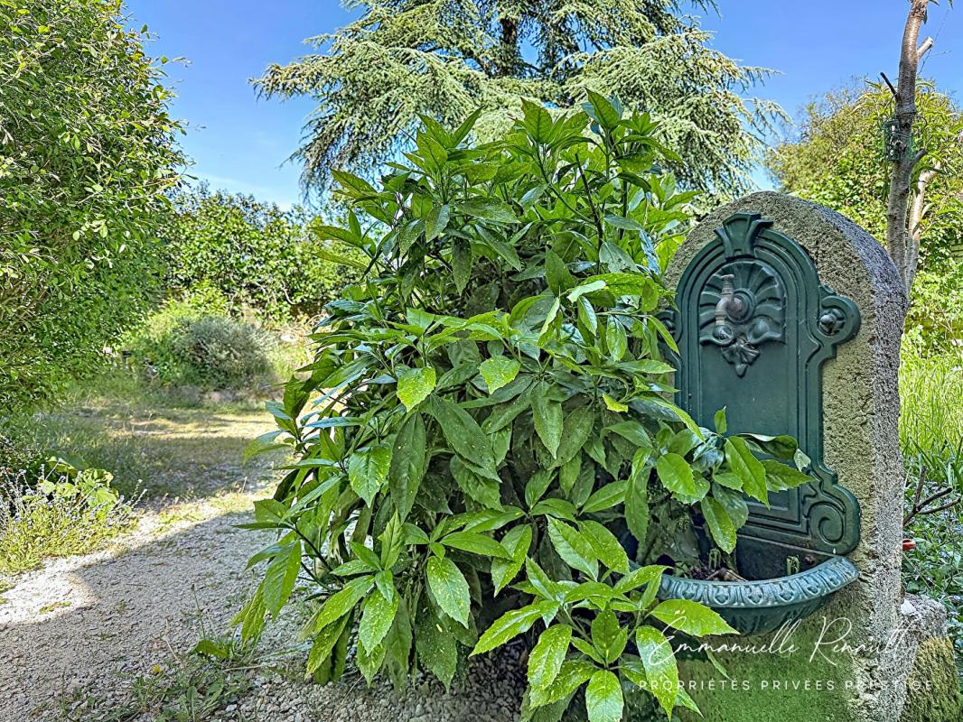 ARRADON Propriété de caractère avec dépendance · 200 m² · Terrain 1 120 m² · Arradon, Bourg à pied 12
