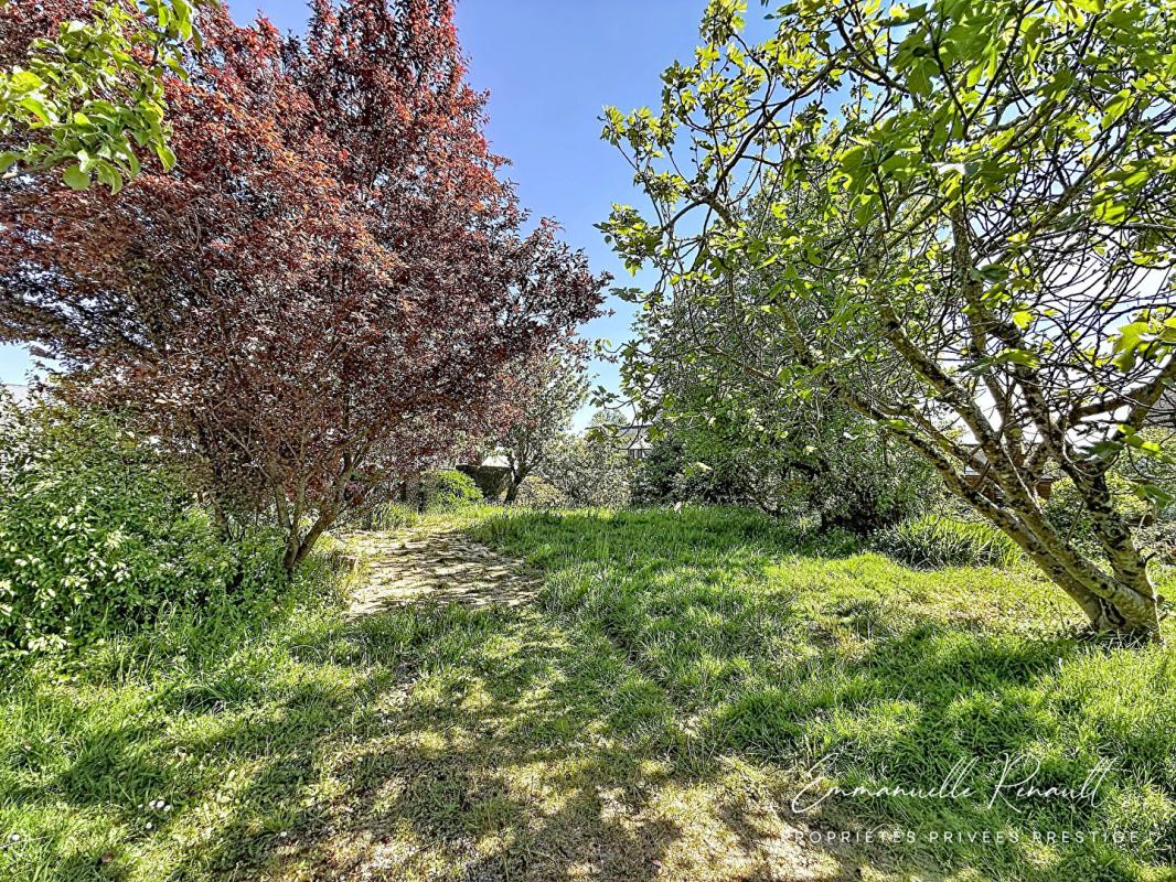 ARRADON Propriété de caractère avec dépendance · 200 m² · Terrain 1 120 m² · Arradon, Bourg à pied 3