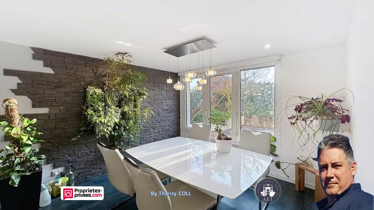 LYON-7E-ARRONDISSEMENT Appartement Lyon 3 pièce(s) 75  M² terrasse 12