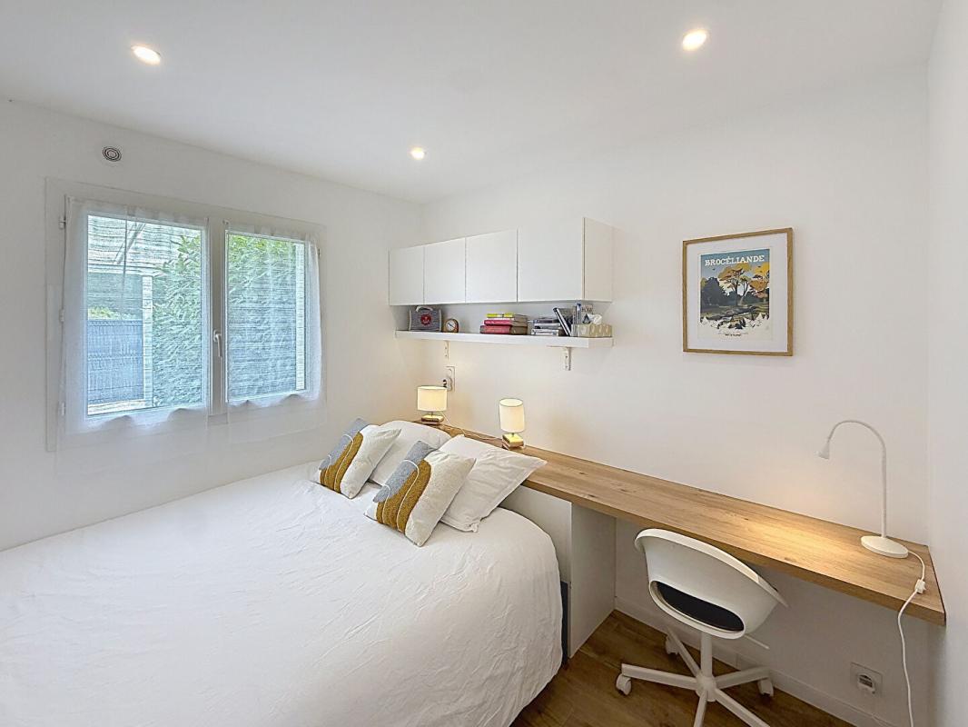 ELVEN Maison familiale de 175 m², avec T2 indépendant · Terrain 1 100 m² · Elven (56250) 15