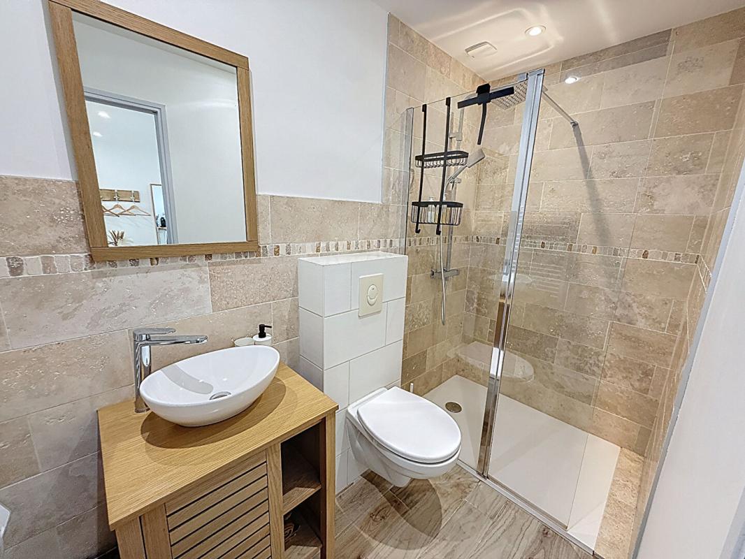 ELVEN Maison familiale de 175 m², avec T2 indépendant · Terrain 1 100 m² · Elven (56250) 16