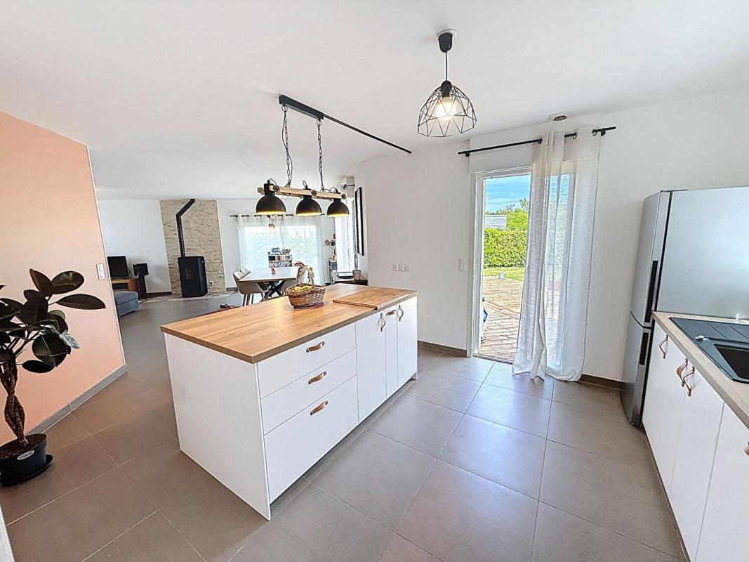 ELVEN Maison familiale de 175 m², avec T2 indépendant · Terrain 1 100 m² · Elven (56250) 5