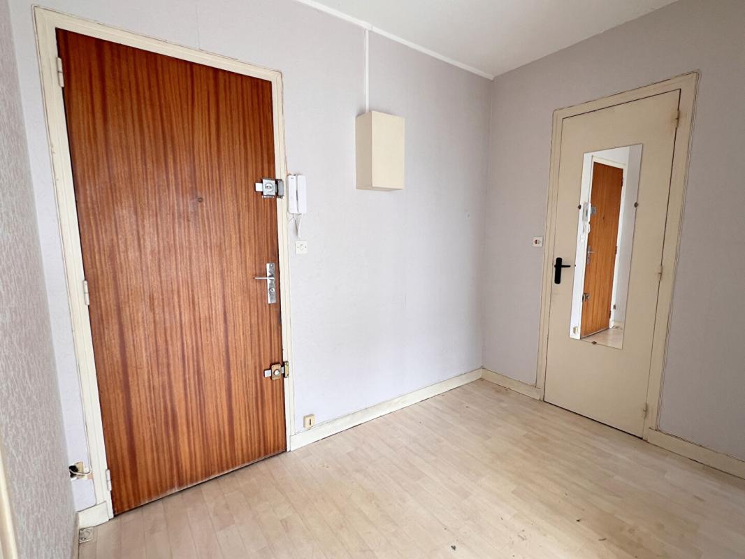 LE MANS Appartement - Le Mans - BOLLEE - T2 - 52 m² 7