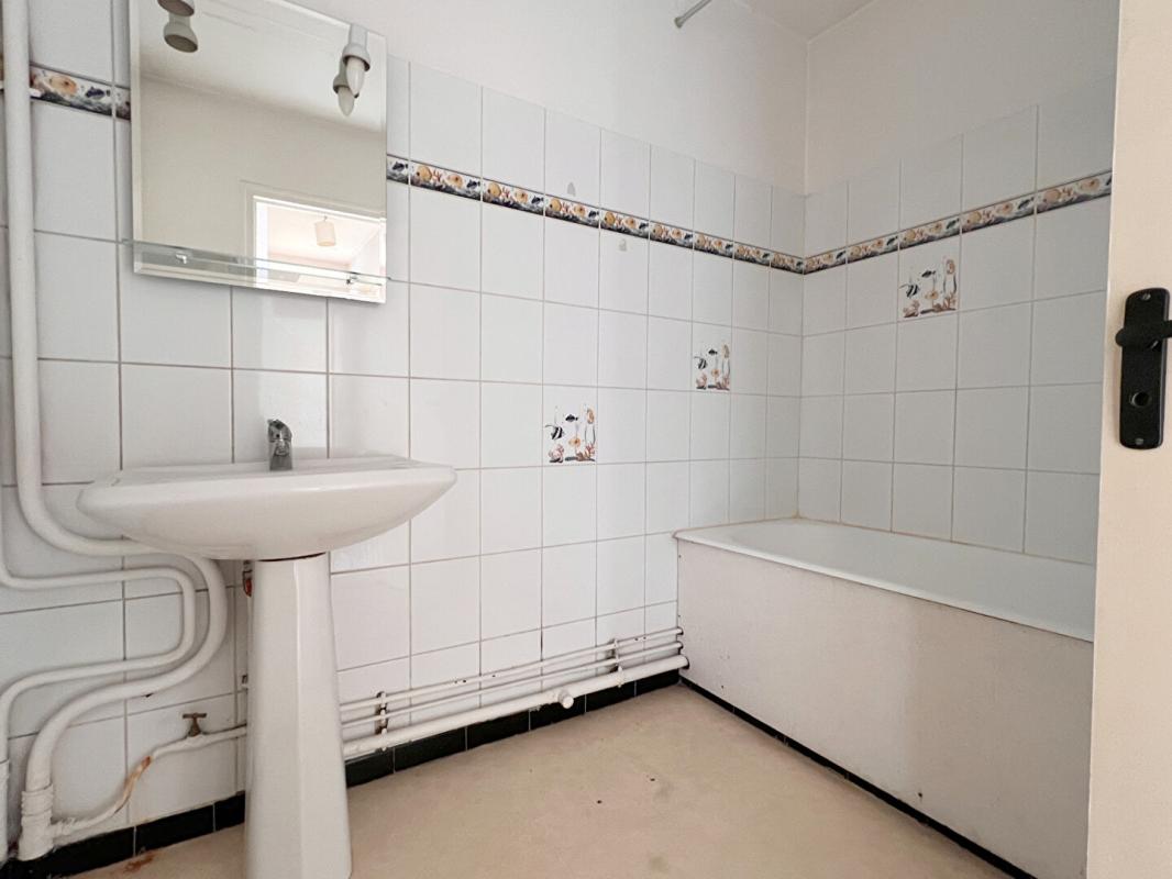 LE MANS Appartement - Le Mans - BOLLEE - T2 - 52 m² 8