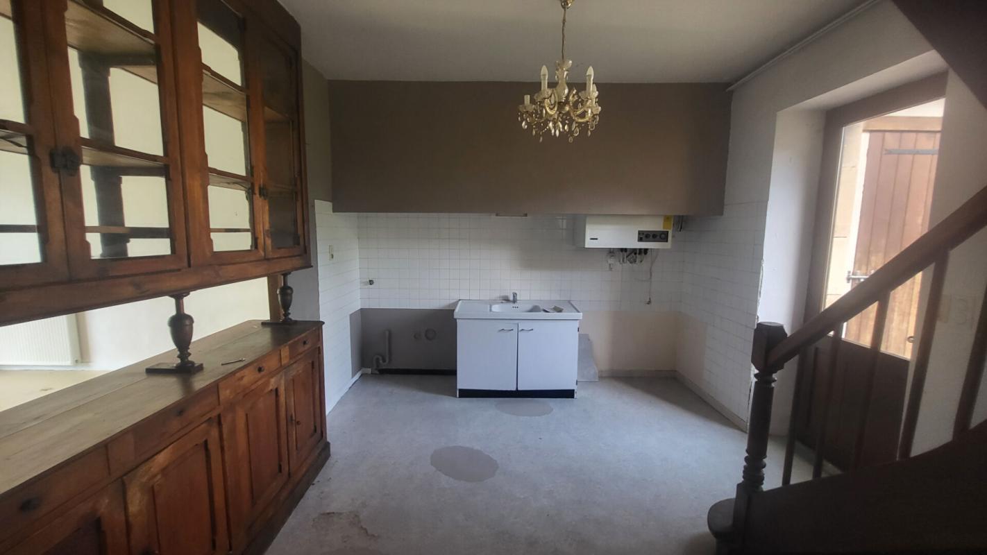 LANUEJOULS Maison  5 pièce(s) 135 m2 3