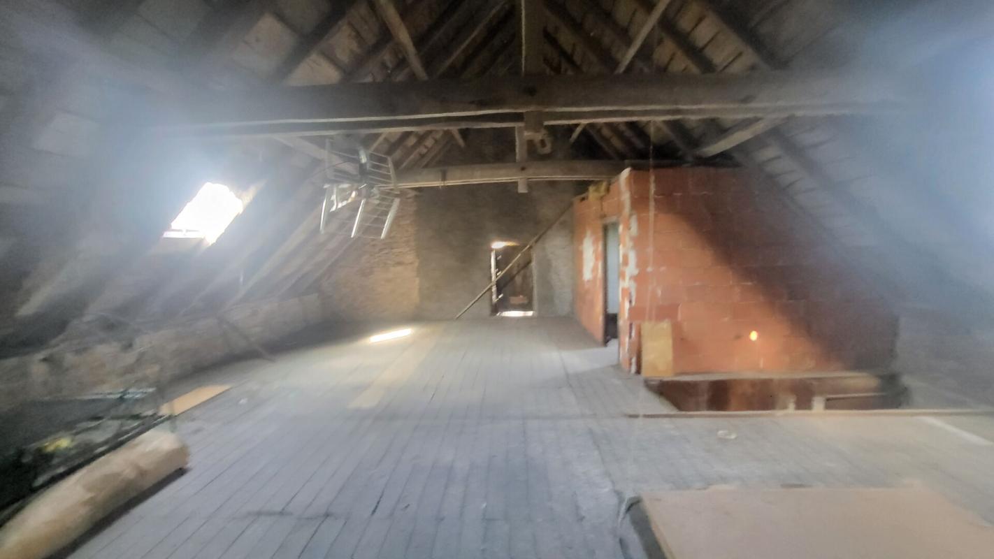 LANUEJOULS Maison  5 pièce(s) 135 m2 8