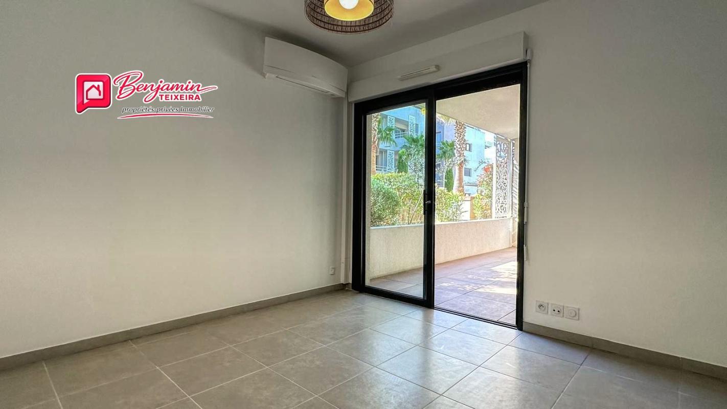 FREJUS Appartement  2 pièce(s) 9