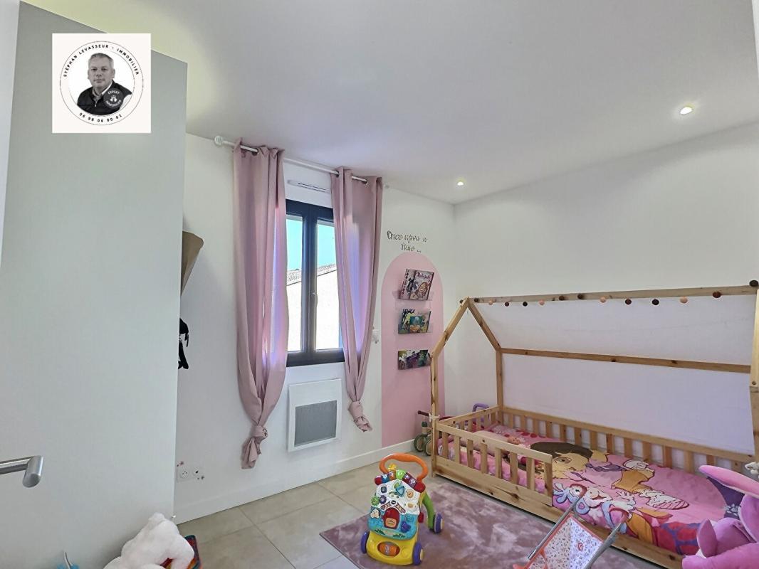 VIDAUBAN Maison Vidauban 4 pièce(s) 8