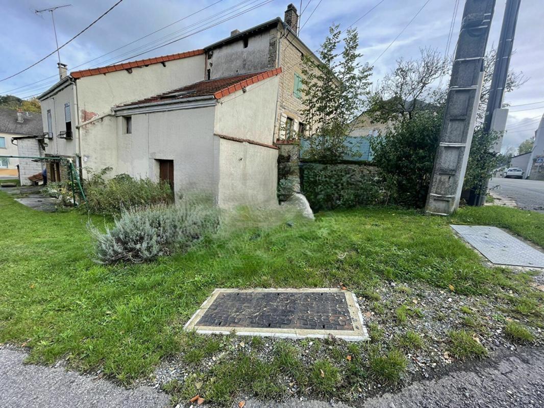 VAUX-MONTREUIL MAISON 1