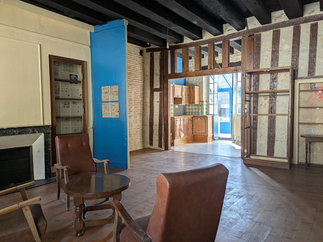 LA CHARITE-SUR-LOIRE Immeuble d'habitation et commercial La Charité Sur Loire  avec jardin 5