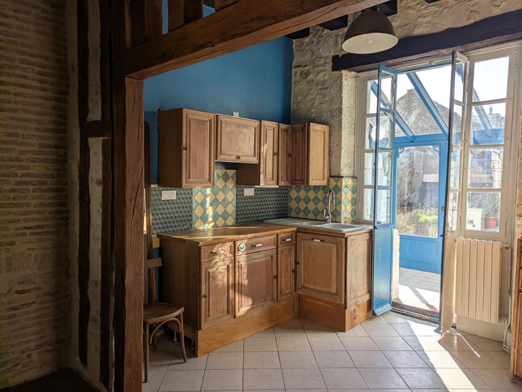 LA CHARITE-SUR-LOIRE Immeuble d'habitation et commercial La Charité Sur Loire  avec jardin 7