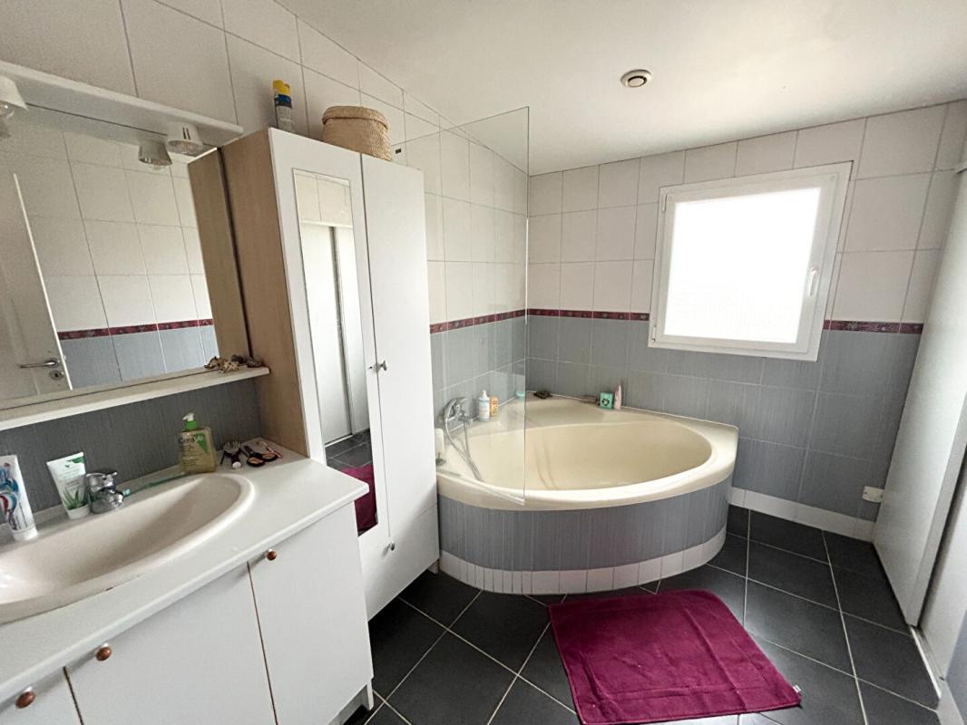 OUDON Maison 7 pièces 175 m2 11