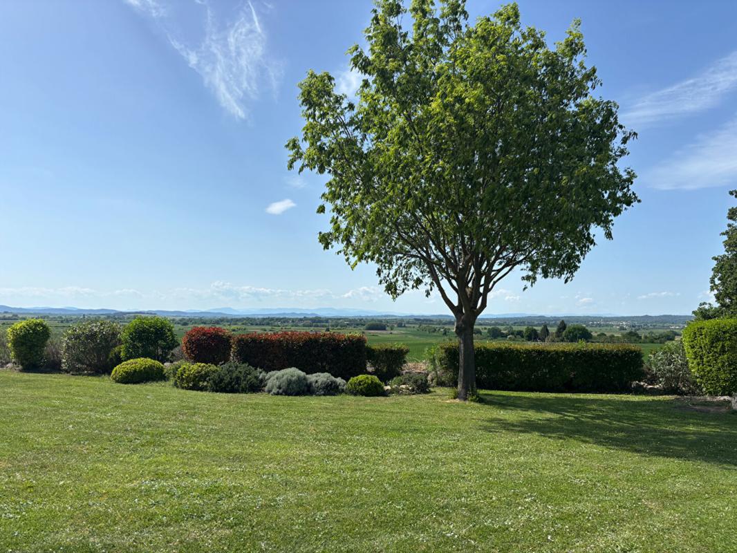 UZES Incroyable vue, environnement exceptionnel! 9