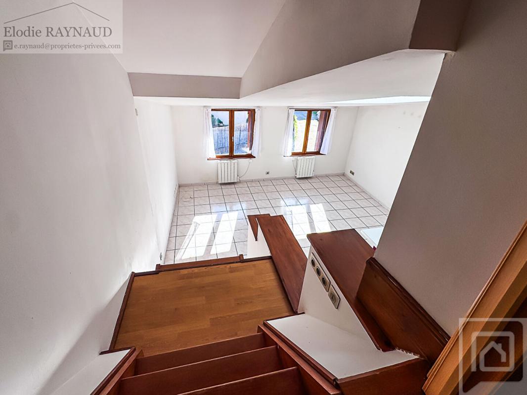 LA BOISSE Appartement La Boisse 2 pièces 42.3 m2 8