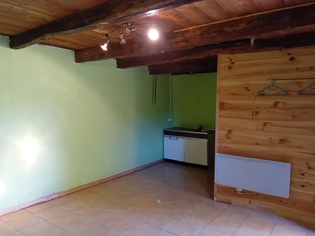 BEAUREGARD Fermette  maison 5 pièces 90 m2 gîte 24m² 11