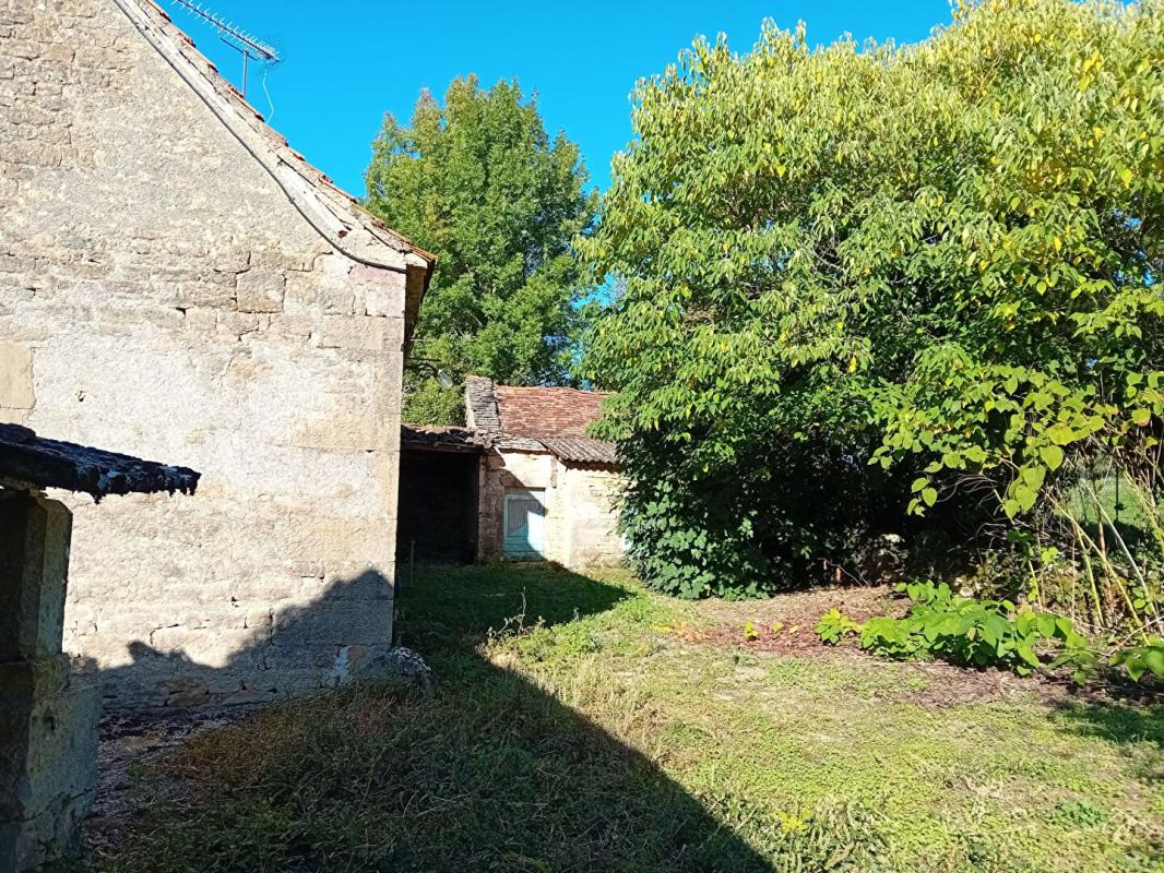 BEAUREGARD Fermette  maison 5 pièces 90 m2 gîte 24m² 15