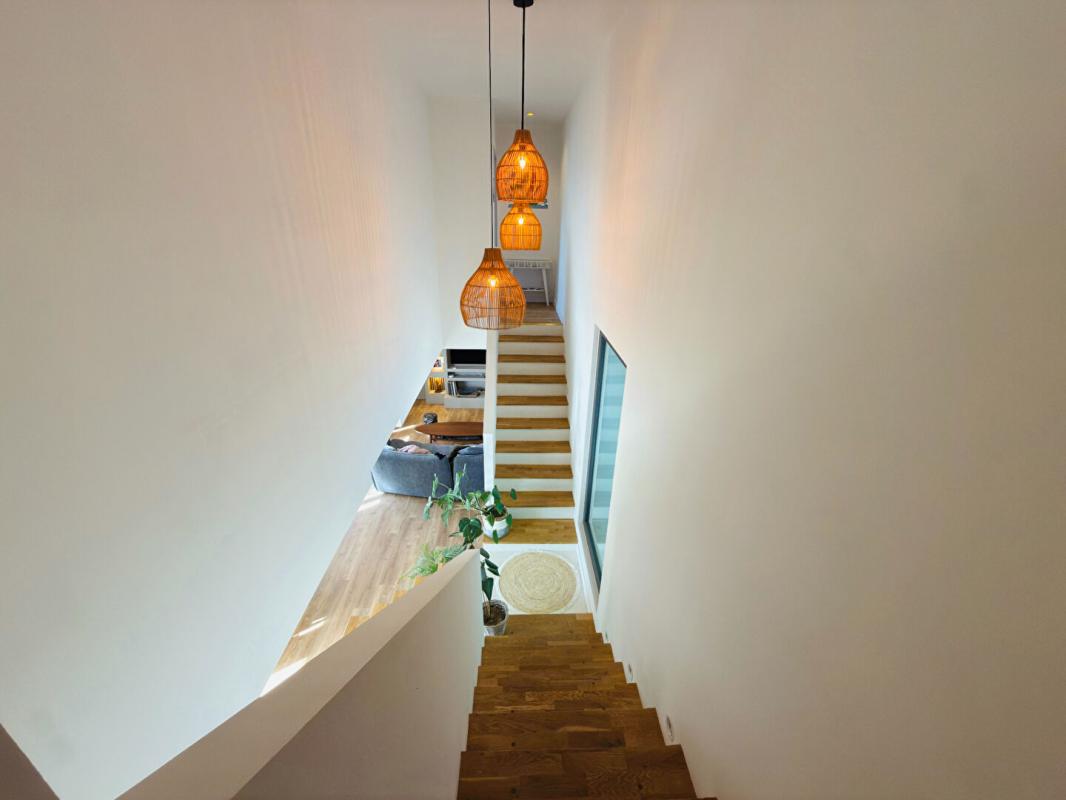 ARRADON Arradon- Contemporaine 194m 2  env . 5 suites- Garage 5