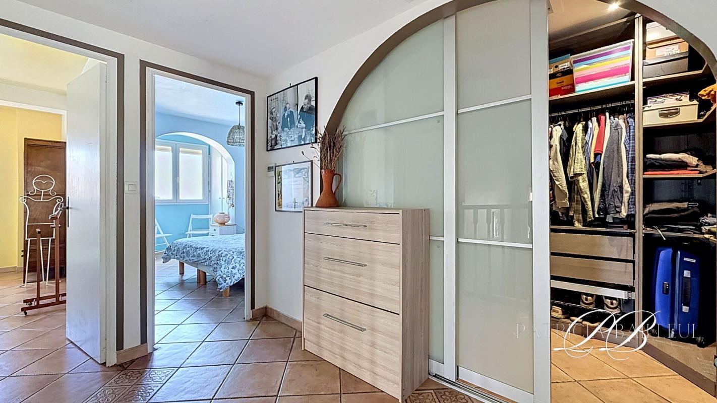 PORT-VENDRES Port Vendres - Villa 3 faces avec vue ,terrasses et garages 15